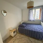 Bel Spacieux ,convivial De 3 Avec Parking Privé Sécure * Caen