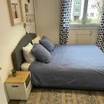 Bel Spacieux ,convivial De 3 Avec Parking Privé Sécure Apartamento *