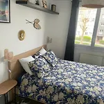 Bel Spacieux ,convivial De 3 Avec Parking Privé Sécure Apartamento
