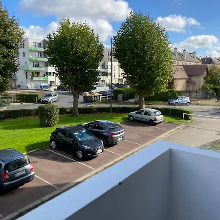 Bel Spacieux ,convivial De 3 Avec Parking Privé Sécure *