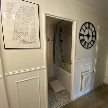 アパート Bel Spacieux ,convivial De 3 Avec Parking Prive Secure カーン