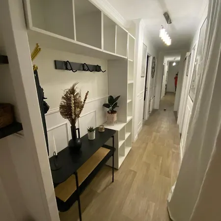 Bel Spacieux ,convivial De 3 Avec Parking Prive Secure * קאין