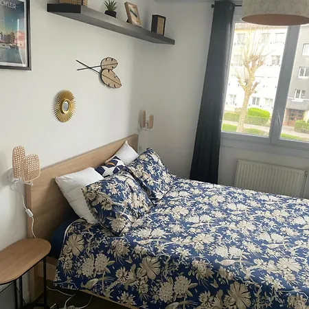 Bel Spacieux ,convivial De 3 Avec Parking Privé Sécure Appartement