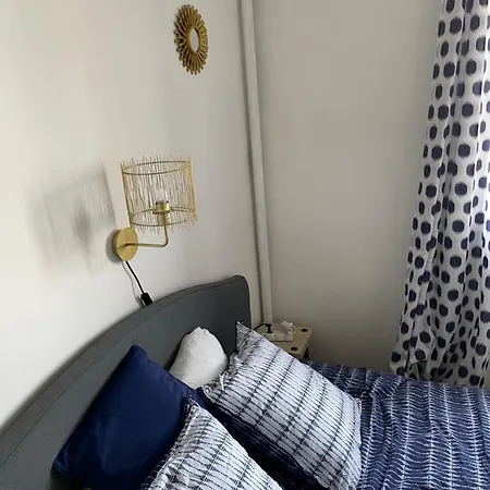 Bel Spacieux ,convivial De 3 Avec Parking Prive Secure דירה