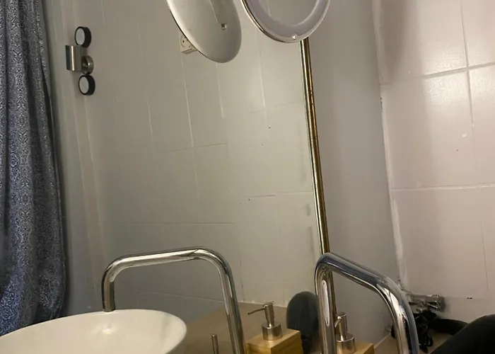 Bel Spacieux ,convivial De 3 Avec Parking Prive Secure Καν