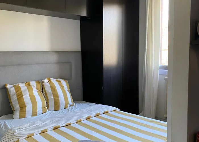 Bel Spacieux ,convivial De 3 Avec Parking Prive Secure Apartment