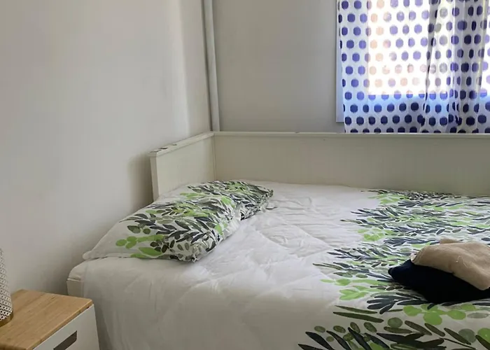 Bel Spacieux ,convivial De 3 Avec Parking Prive Secure Διαμέρισμα Καν