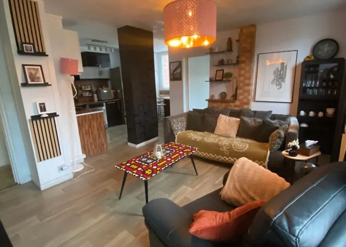 Bel Spacieux ,convivial De 3 Avec Parking Privé Sécure Caen