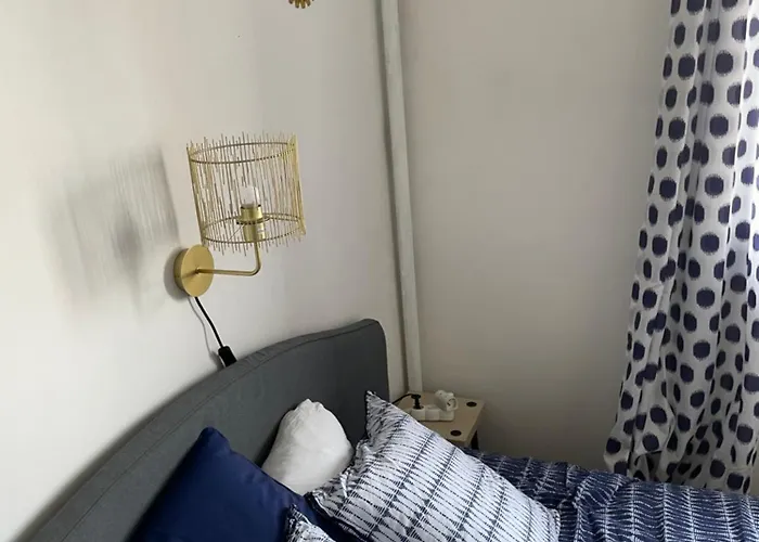 Bel Spacieux ,convivial De 3 Avec Parking Privé Sécure Appartement